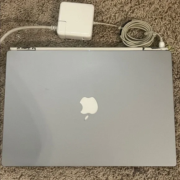 Apple π PowerBook G4 Laptop - Picture 2 of 13